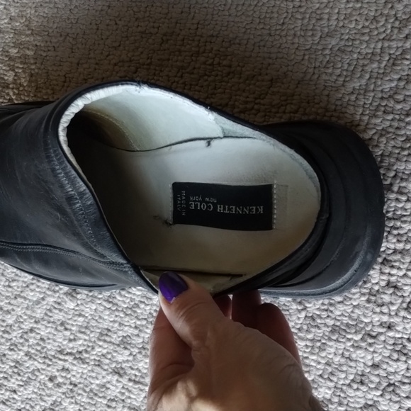 Kenneth Cole leather black men shoes. Size 8 never worn. - Picture 3 of 8